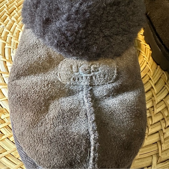UGG Coquette Women’s Sheepskin Slipper Style 5125 Brown 7 - Picture 4 of 9